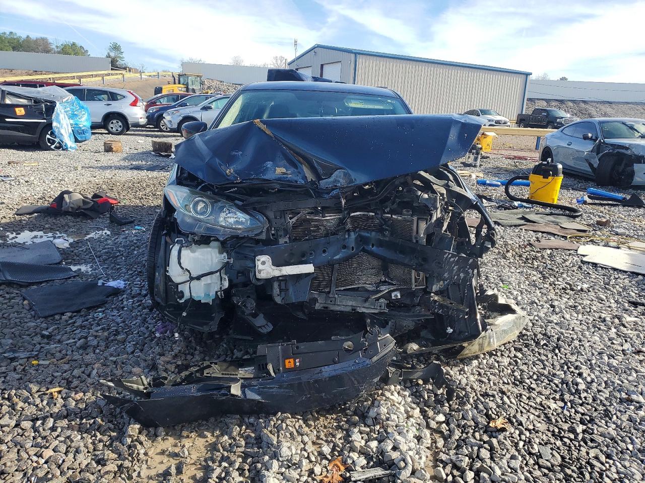 2014 MAZDA 3 SV photo 5