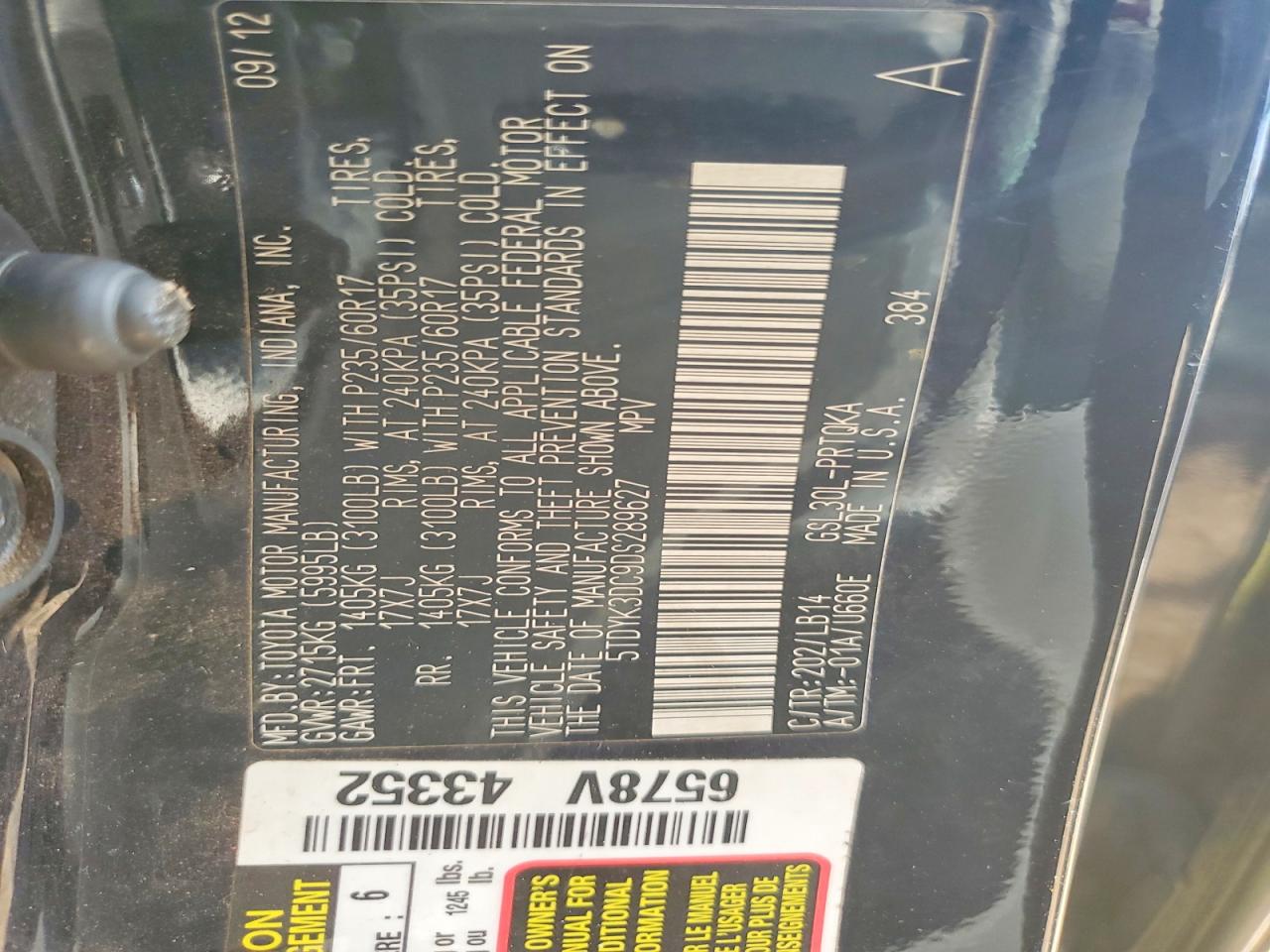 2013 TOYOTA SIENNA XLE photo 25
