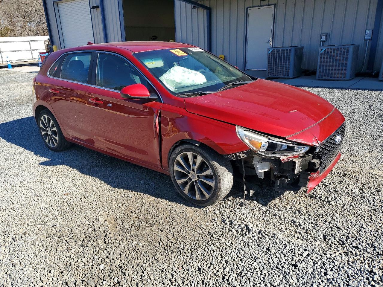 2019 HYUNDAI ELANTRA photo 4