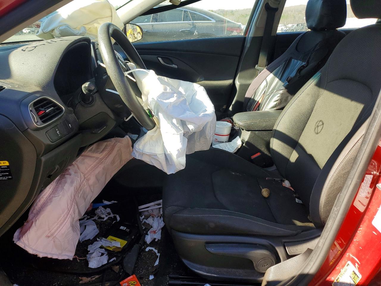 2019 HYUNDAI ELANTRA photo 7