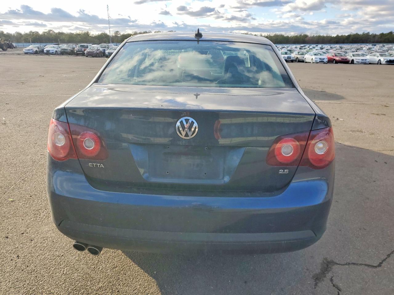 2009 VOLKSWAGEN JETTA SE photo 6