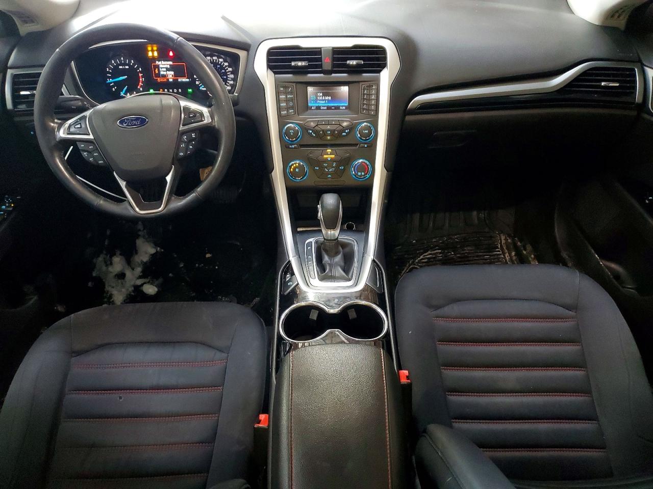 2016 FORD FUSION SE photo 8