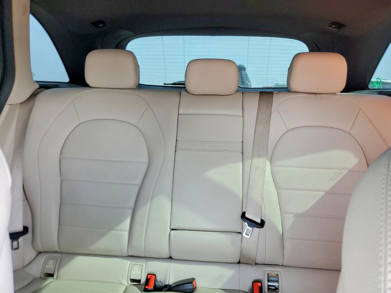 2018 MERCEDES-BENZ GLC 300 photo 10