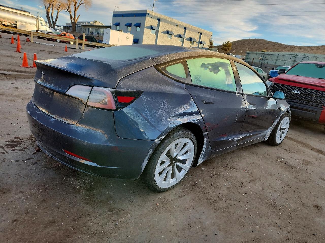 2022 TESLA MODEL 3 photo 3