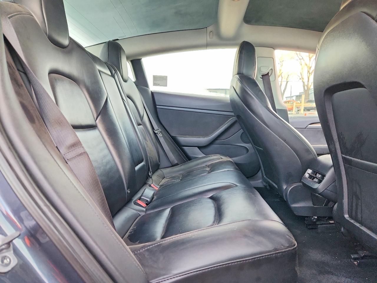2022 TESLA MODEL 3 photo 10