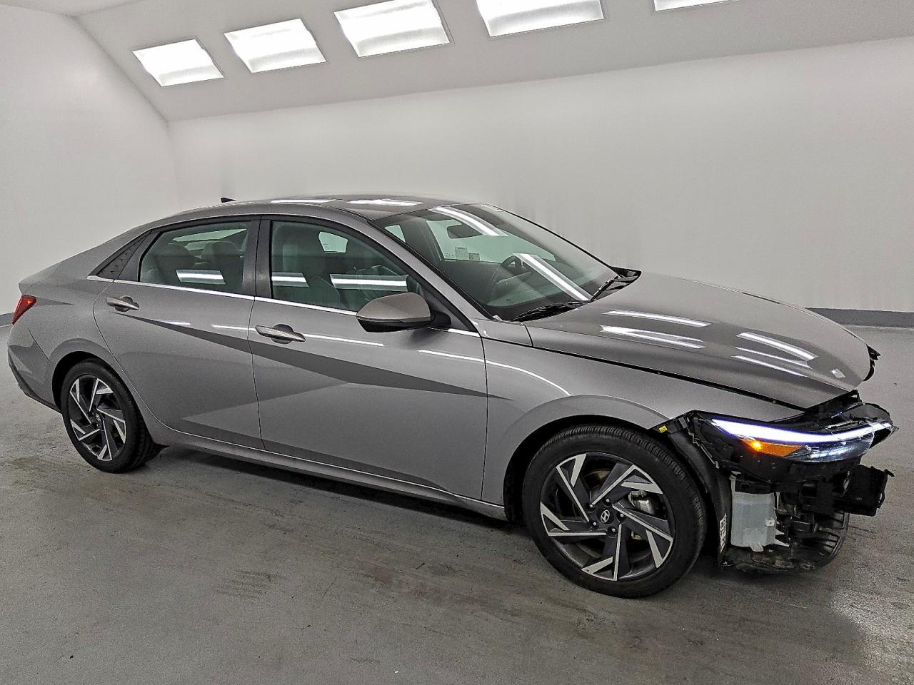 2025 HYUNDAI ELANTRA LIMITED photo 4