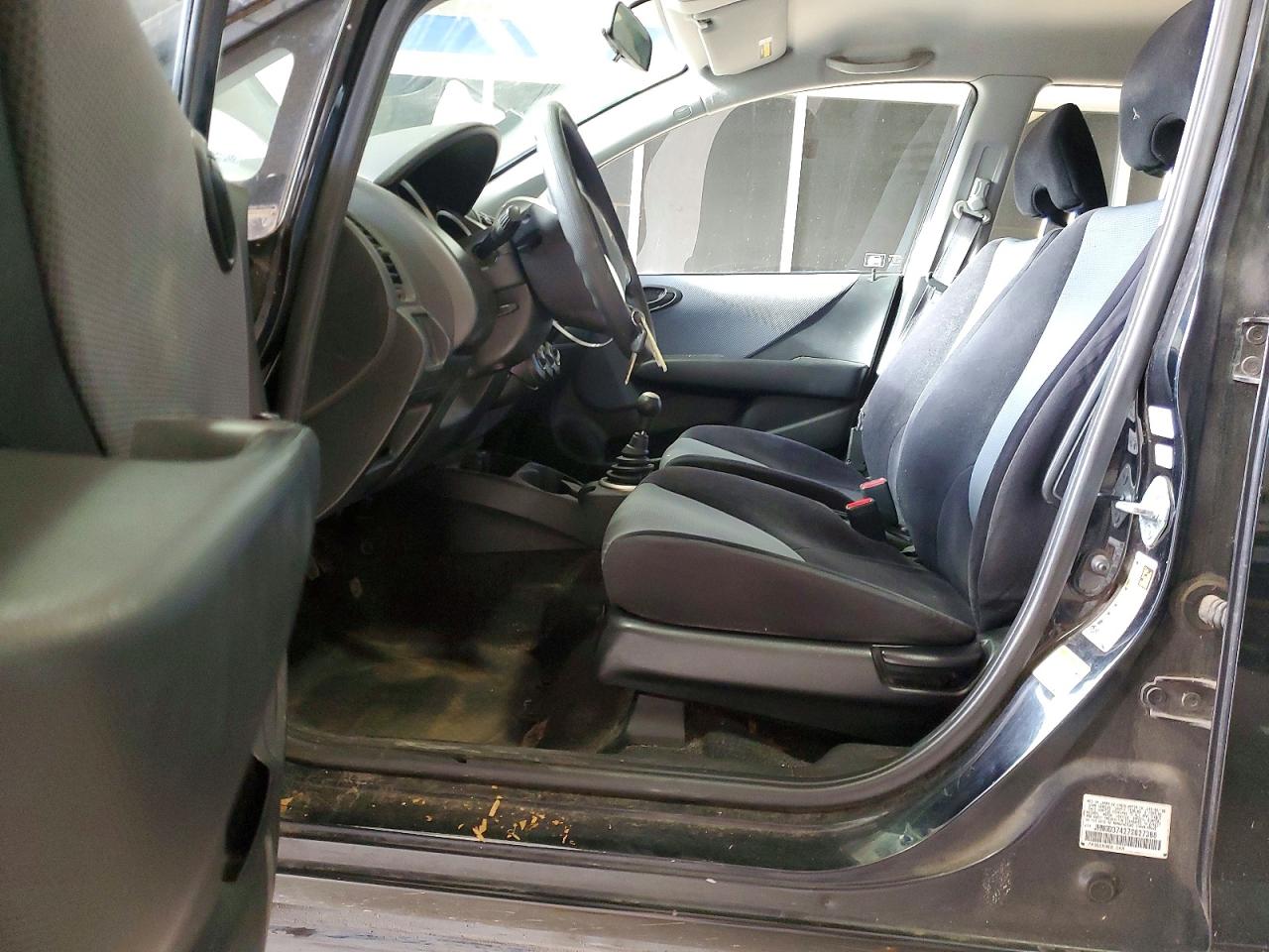 2007 HONDA FIT photo 7