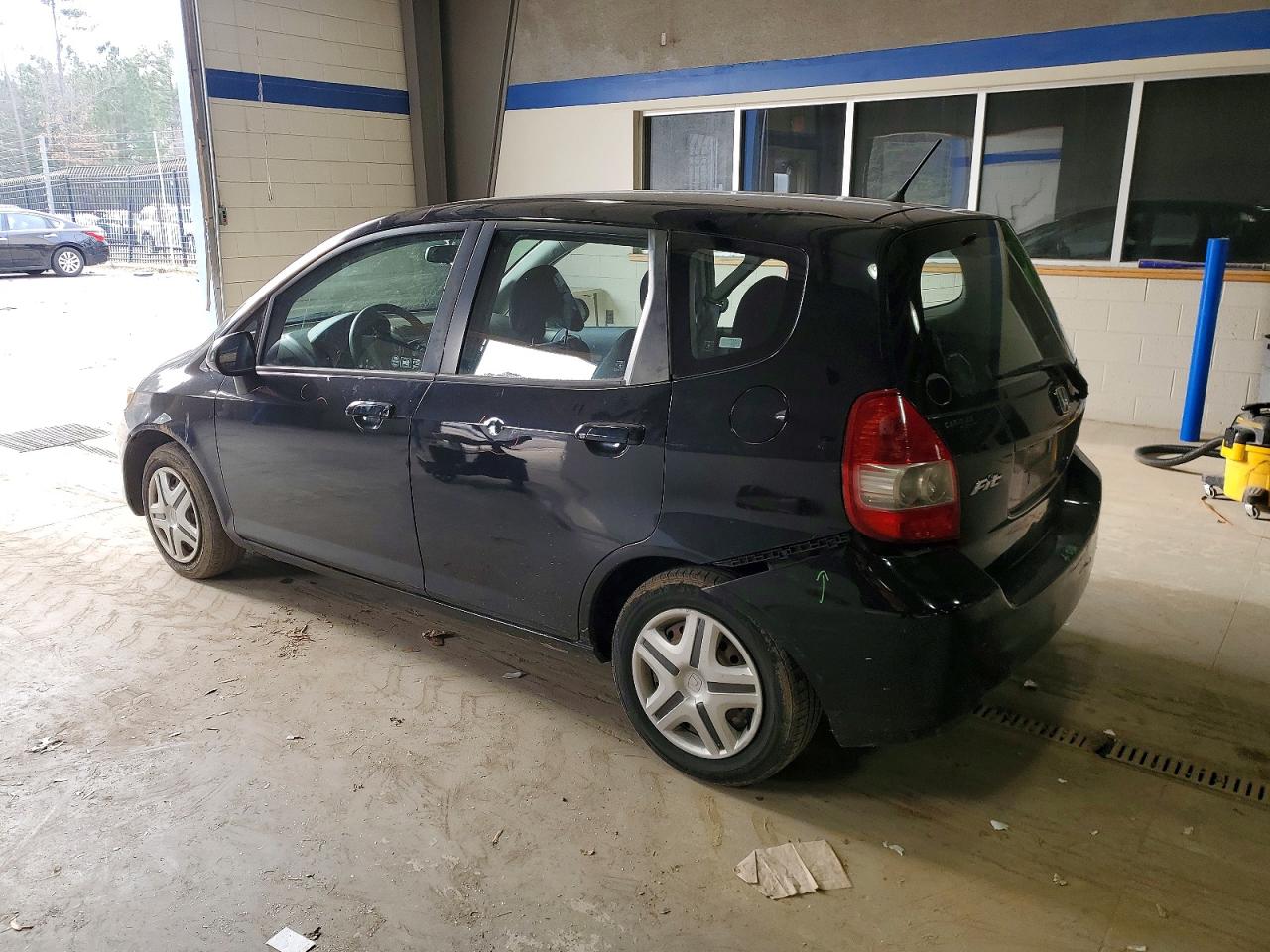 2007 HONDA FIT photo 2