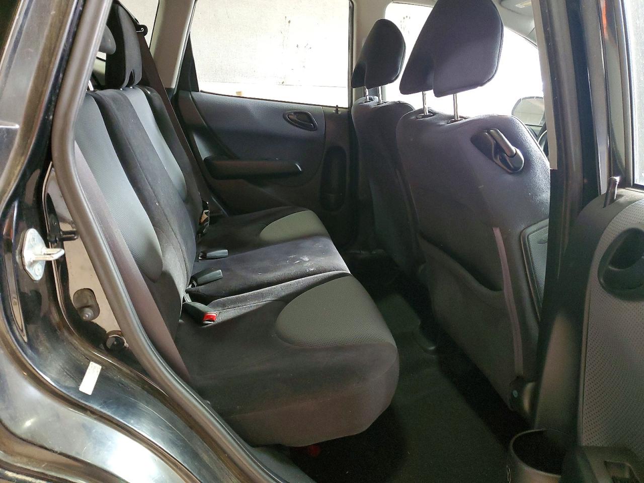 2007 HONDA FIT photo 10