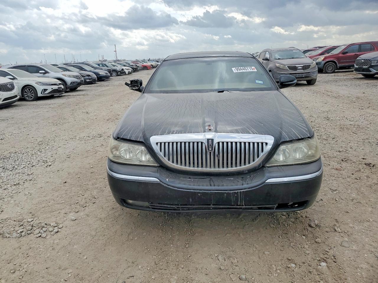 2006 LINCOLN TOWN CAR SIGNATURE LIMITED photo 5