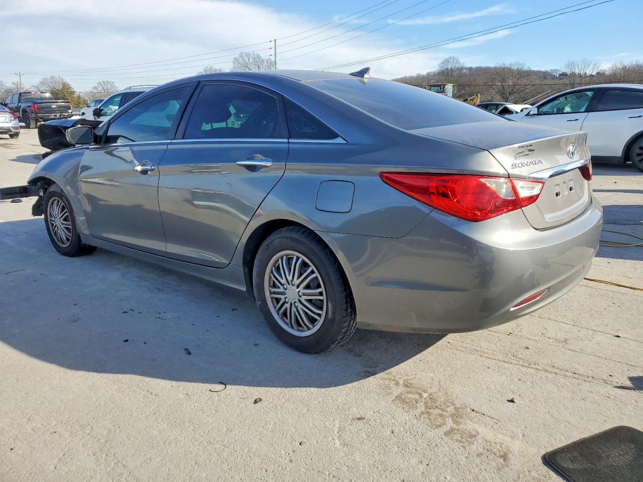 2013 HYUNDAI SONATA GLS photo 2