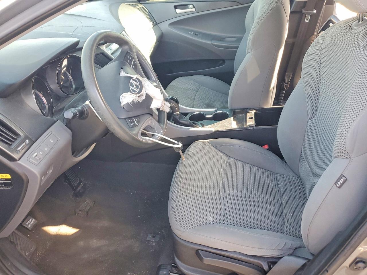 2013 HYUNDAI SONATA GLS photo 7