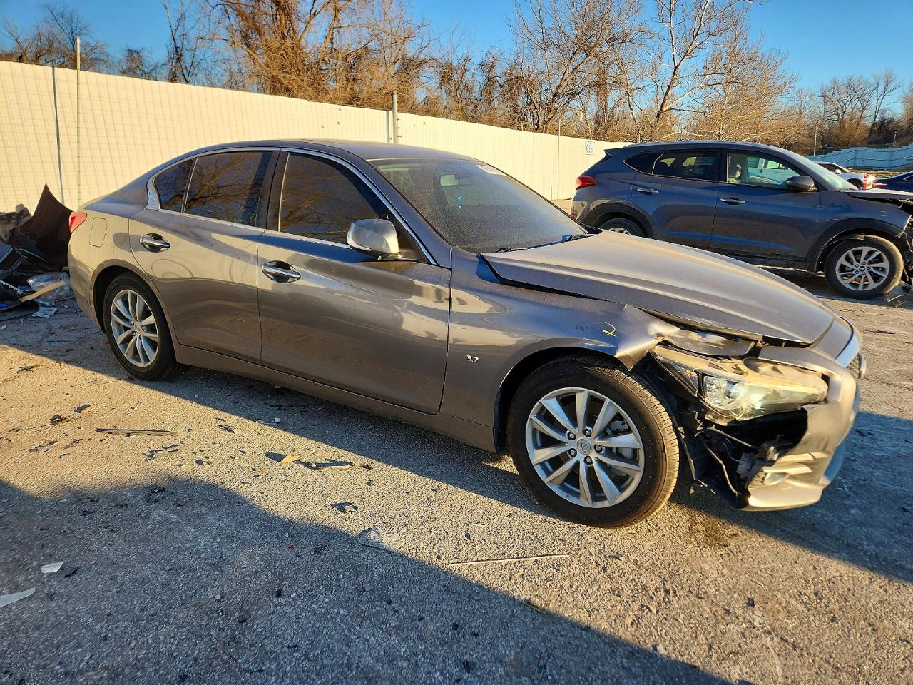 2015 INFINITI Q50 BASE photo 4