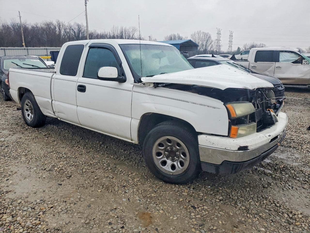 2005 CHEVROLET SILVERADO C1500 photo 4