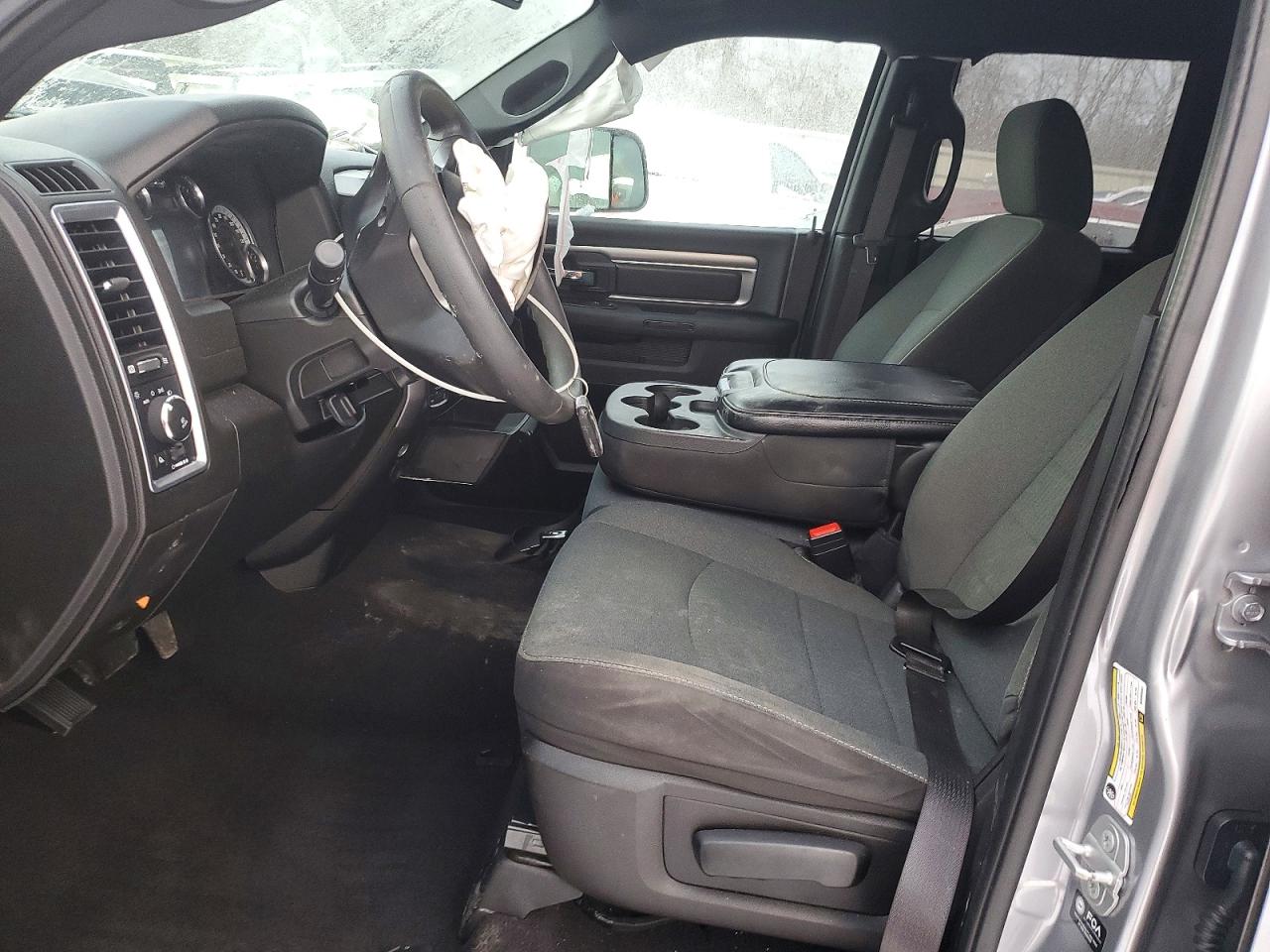 2021 RAM 1500 CLASSIC SLT photo 7