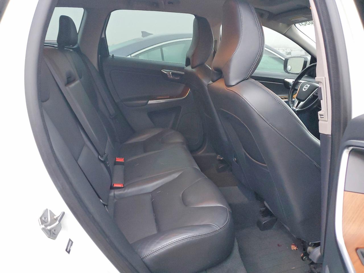 2017 VOLVO XC60 T5 INSCRIPTION photo 10