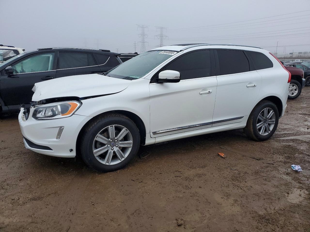2017 VOLVO XC60