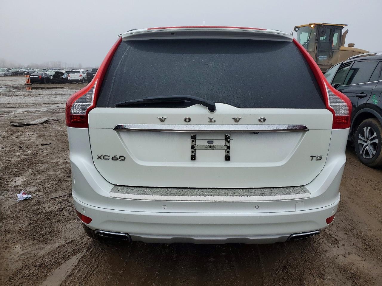 2017 VOLVO XC60 T5 INSCRIPTION photo 6