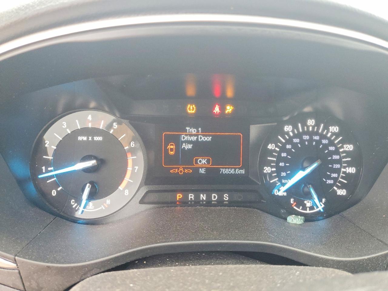 2016 FORD FUSION SE photo 9