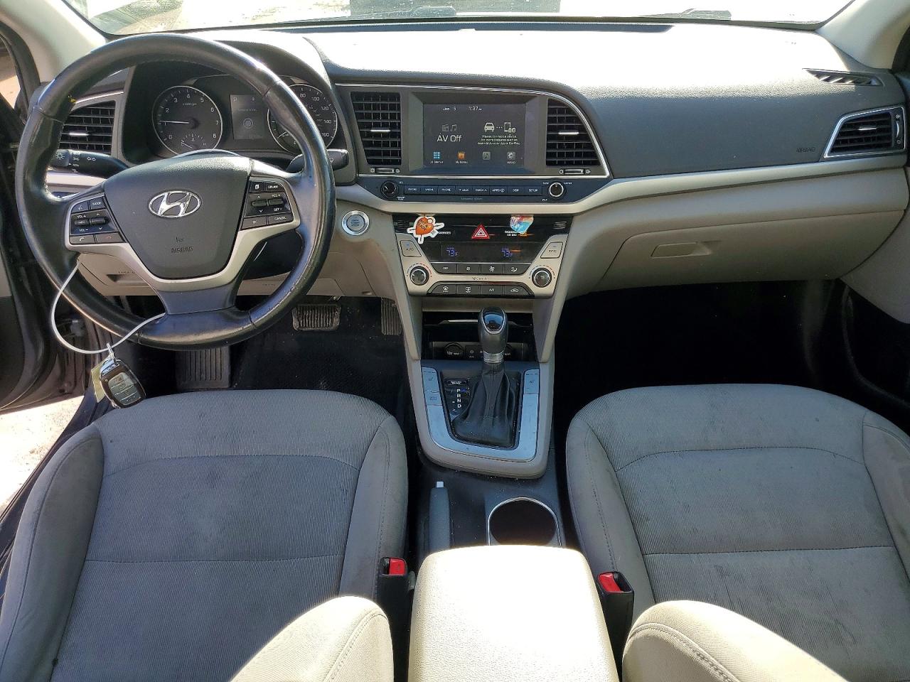 2018 HYUNDAI ELANTRA SEL photo 8