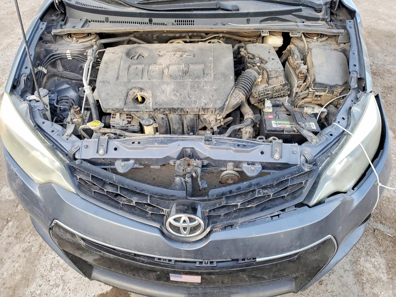 2015 TOYOTA COROLLA L photo 31
