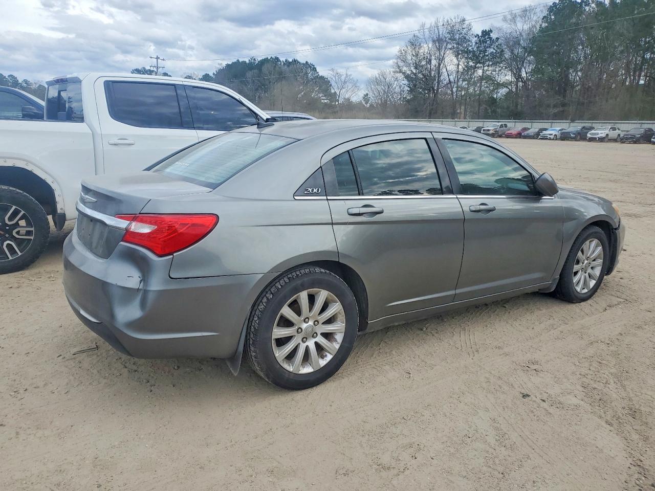 2013 CHRYSLER 200 TOURING photo 3