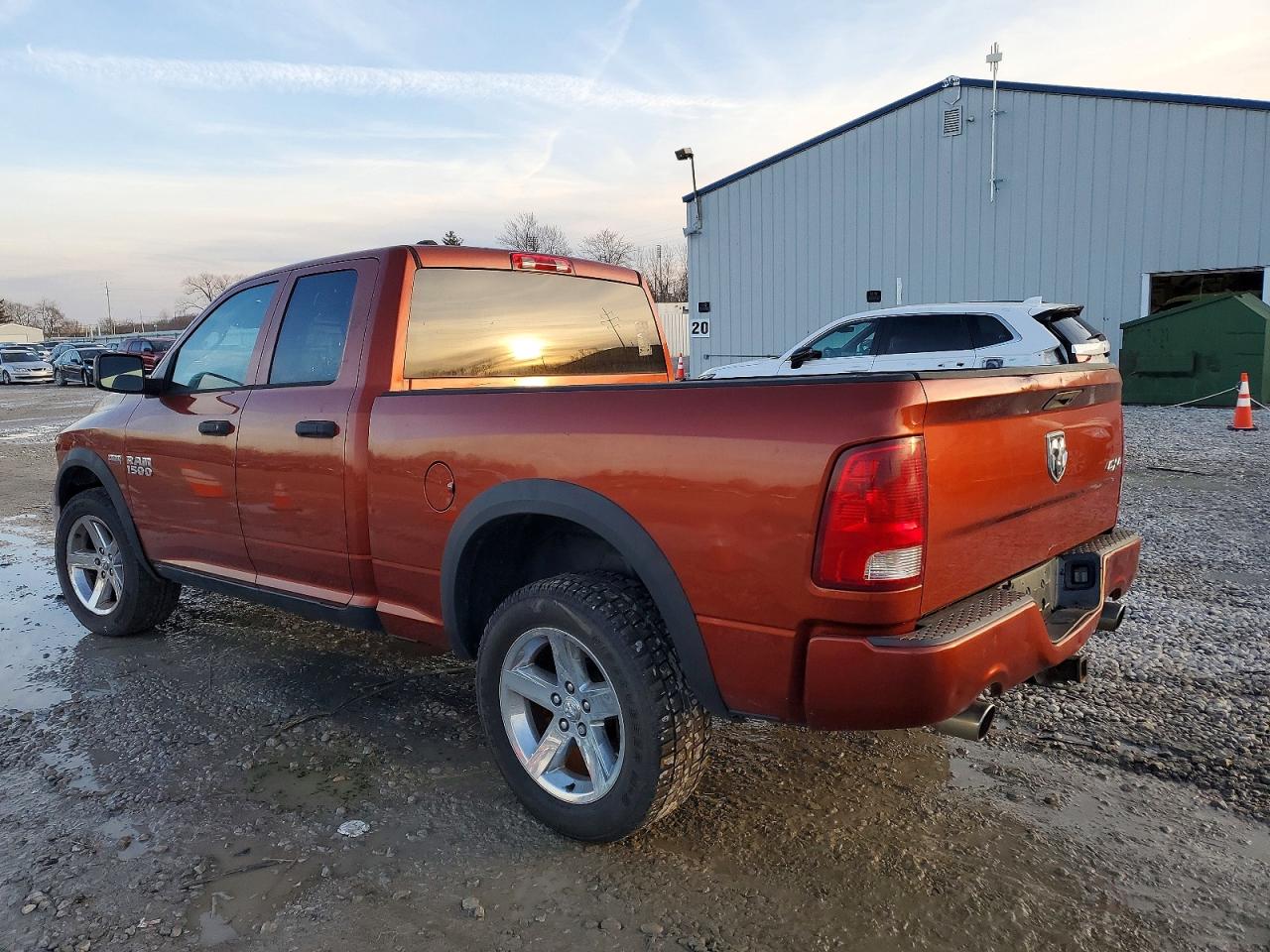 2013 RAM 1500 ST photo 2