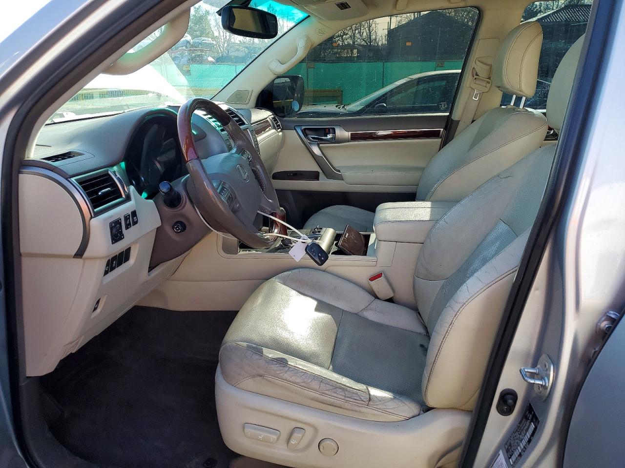 2016 LEXUS GX 460 photo 7