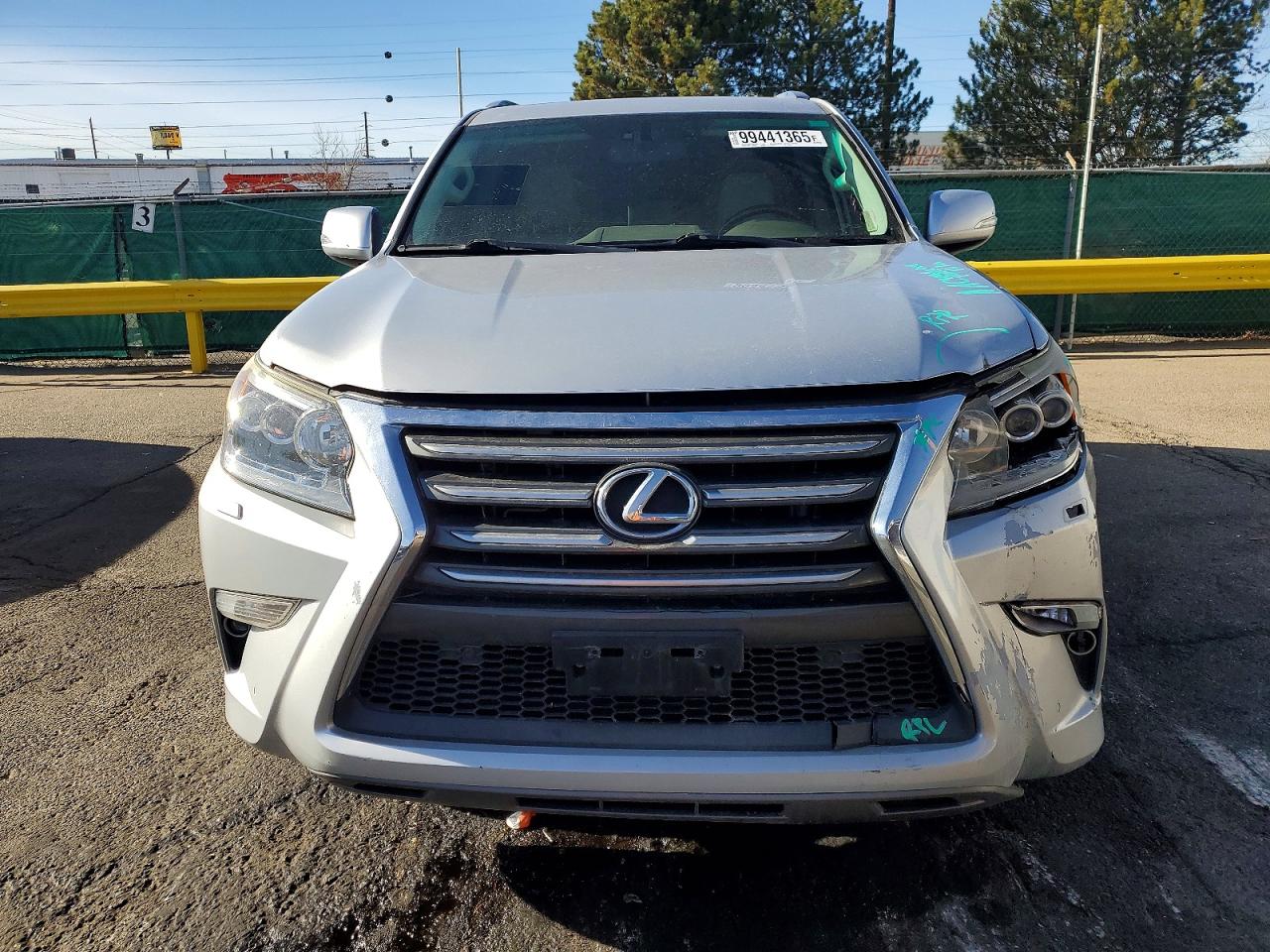 2016 LEXUS GX 460 photo 5