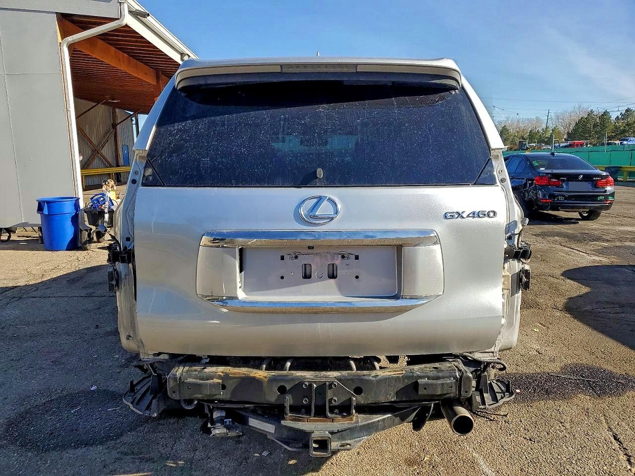 2016 LEXUS GX 460 photo 6