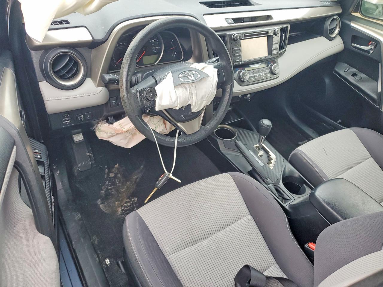2014 TOYOTA RAV4 XLE photo 8