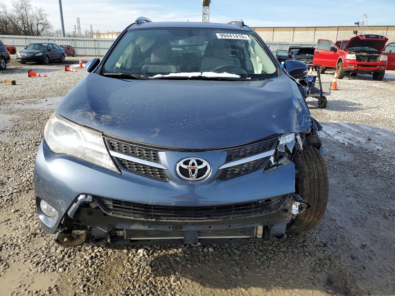 2014 TOYOTA RAV4 XLE photo 5