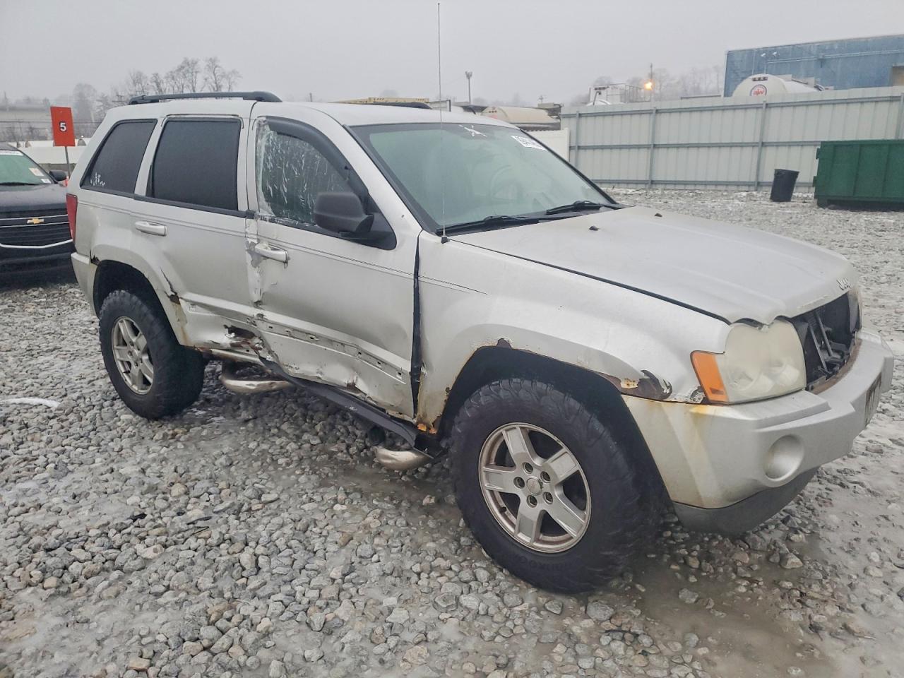 2007 JEEP GRAND CHEROKEE LAREDO photo 4