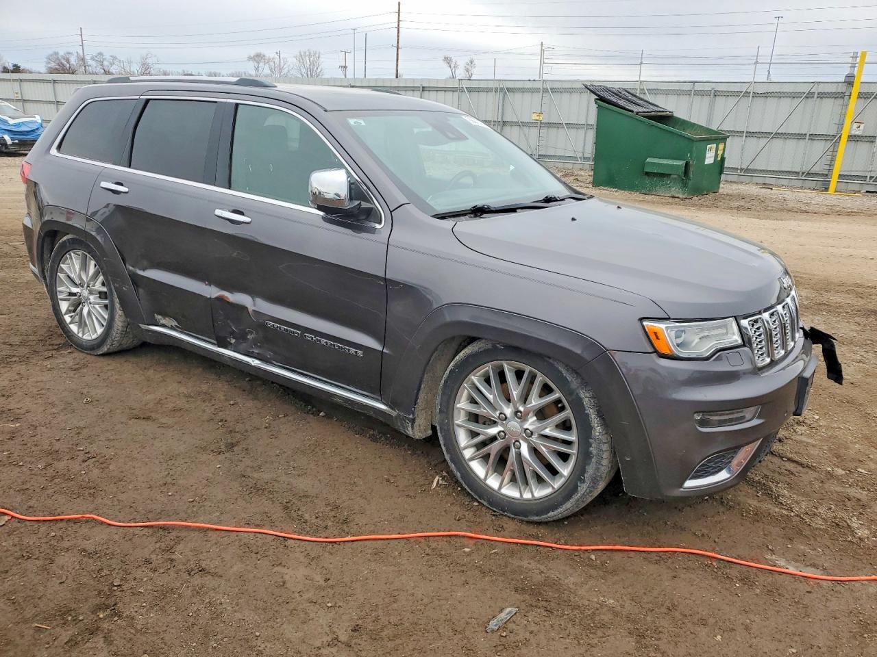 2018 JEEP GRAND CHEROKEE SUMMIT photo 4