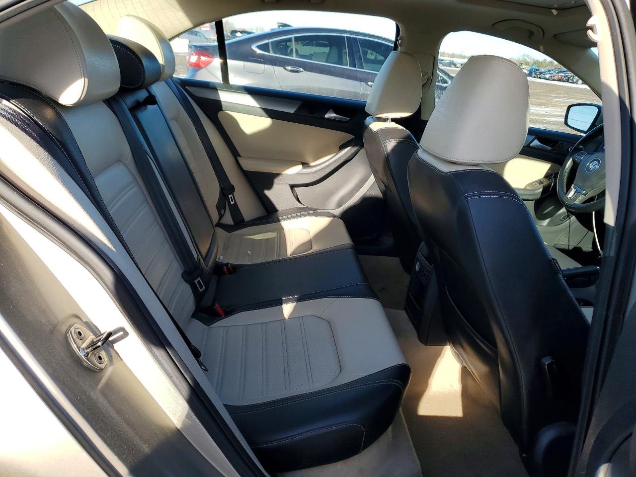 2014 VOLKSWAGEN JETTA SEL photo 10