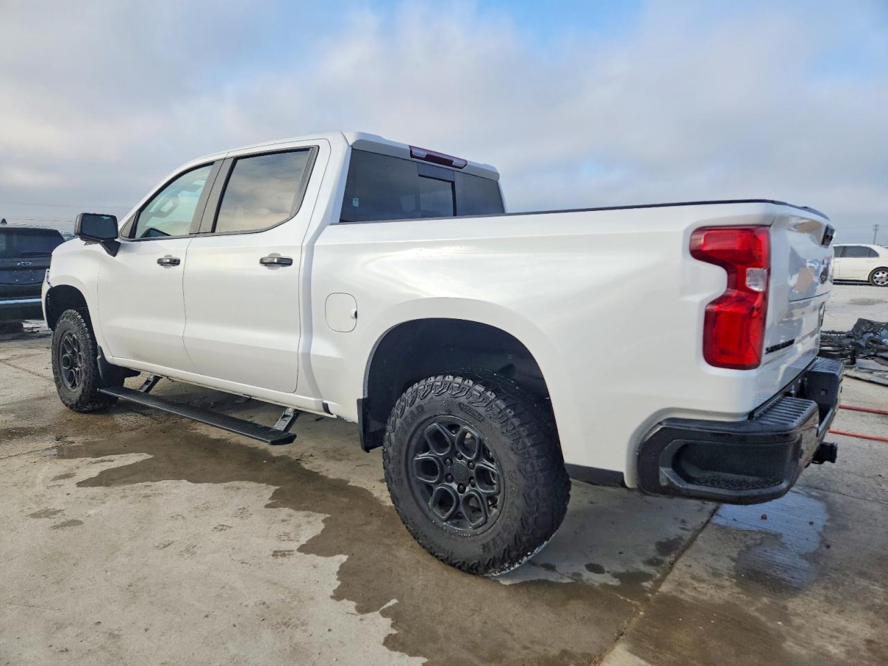 2023 CHEVROLET SILVERADO K1500 LT TRAIL BOSS photo 2