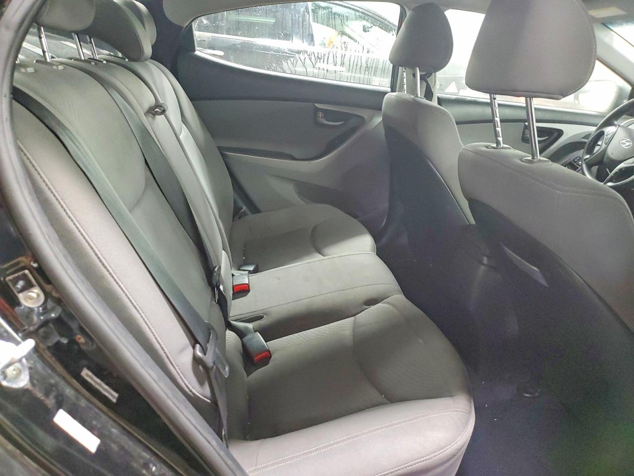 2015 HYUNDAI ELANTRA SE photo 10
