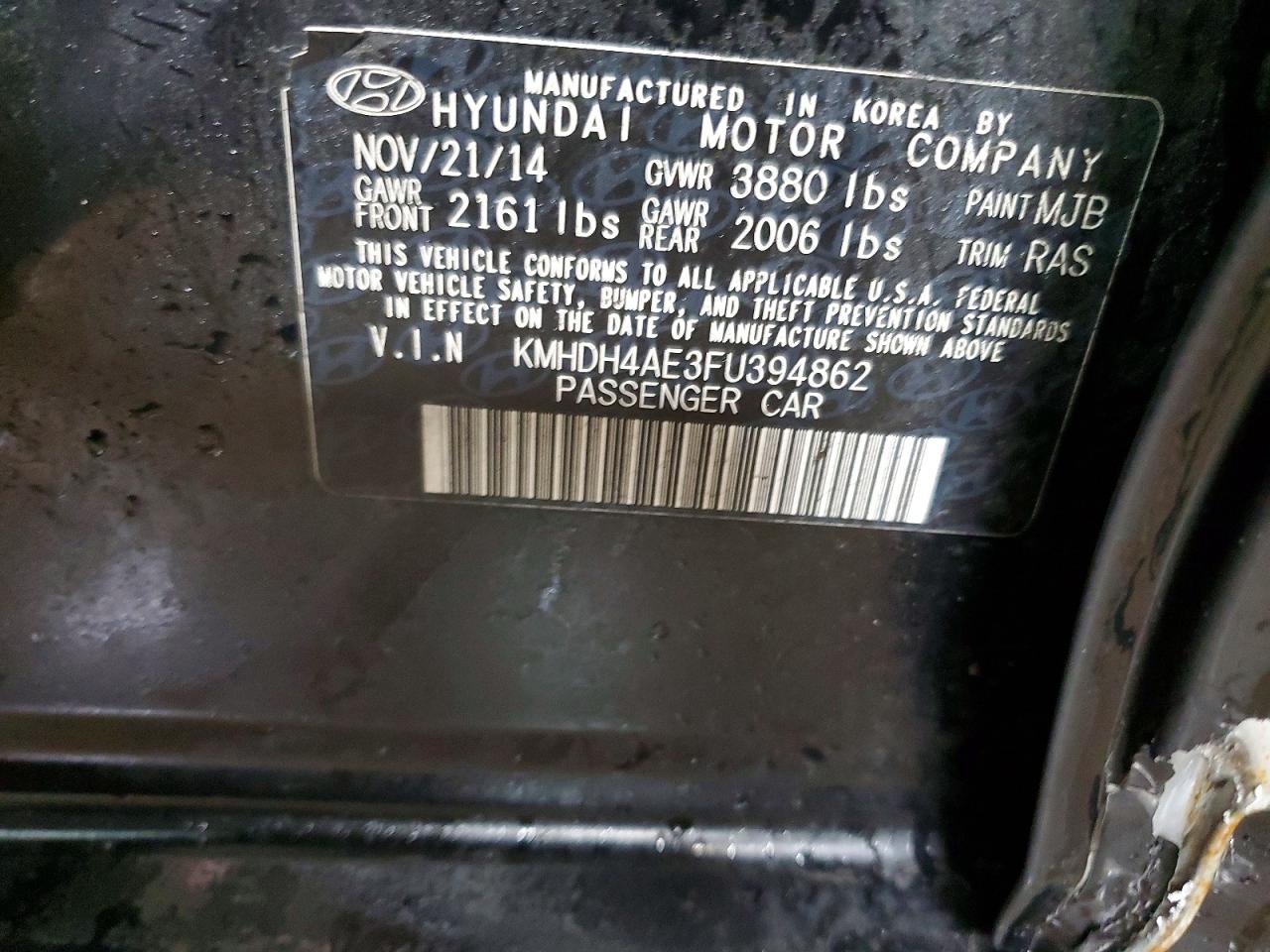 2015 HYUNDAI ELANTRA SE photo 12