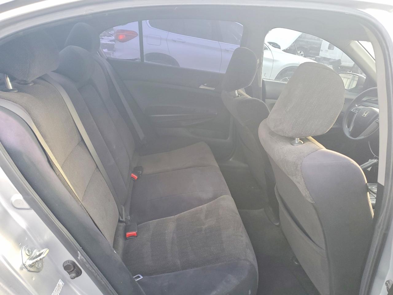 2010 HONDA ACCORD LXP photo 10