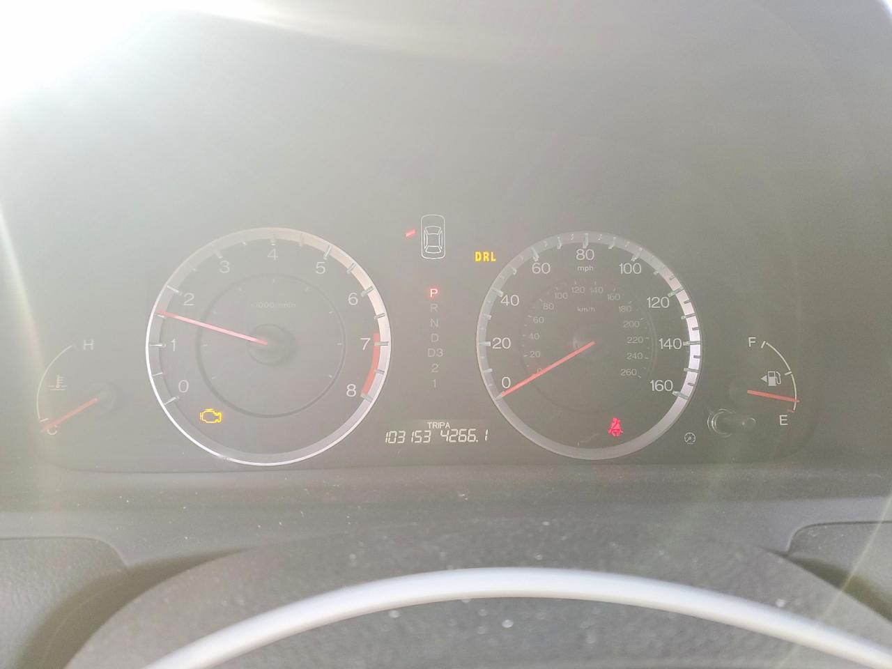 2010 HONDA ACCORD LXP photo 9