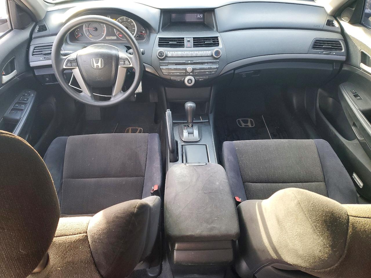 2010 HONDA ACCORD LXP photo 8