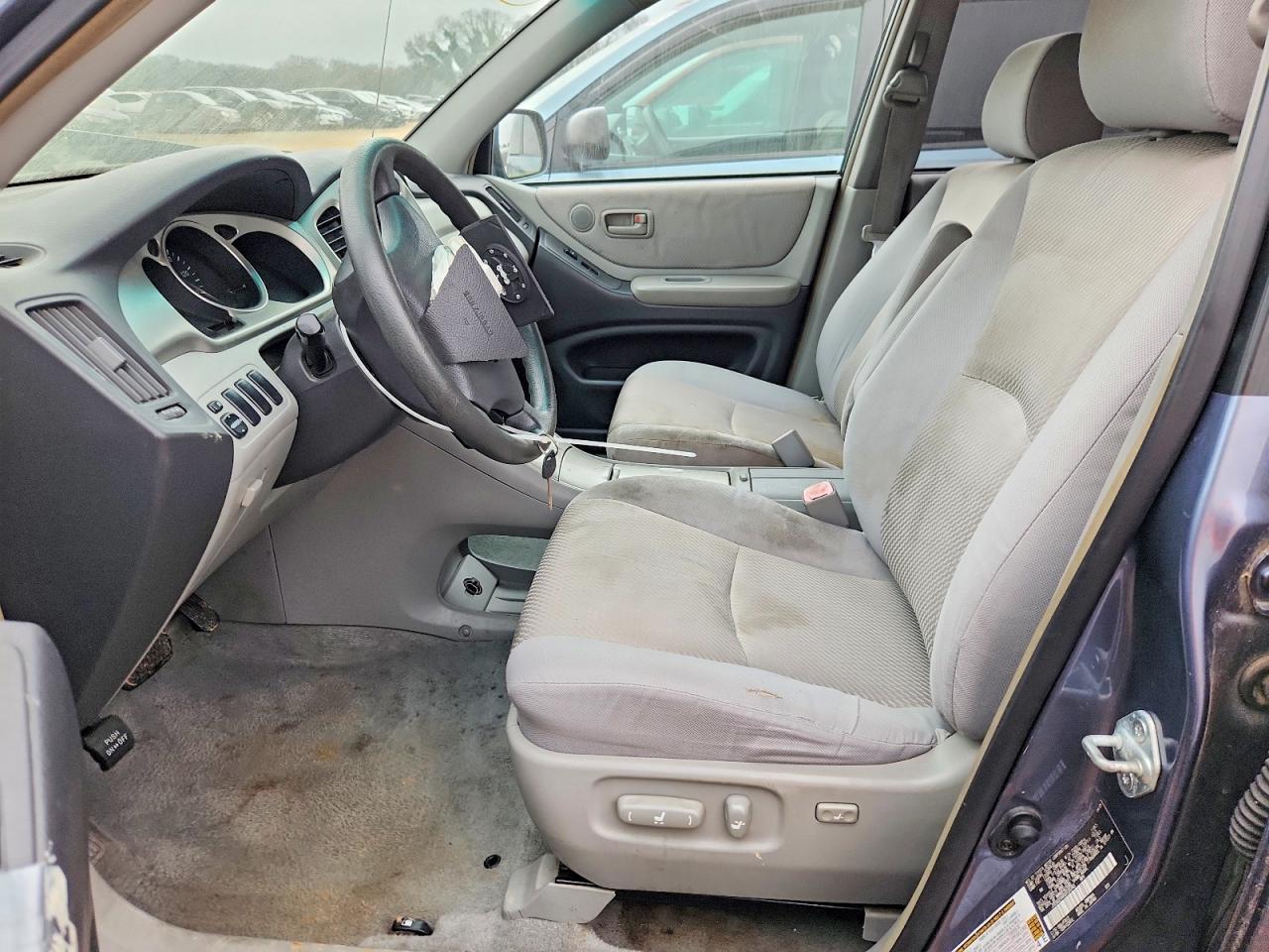 2005 TOYOTA HIGHLANDER photo 7