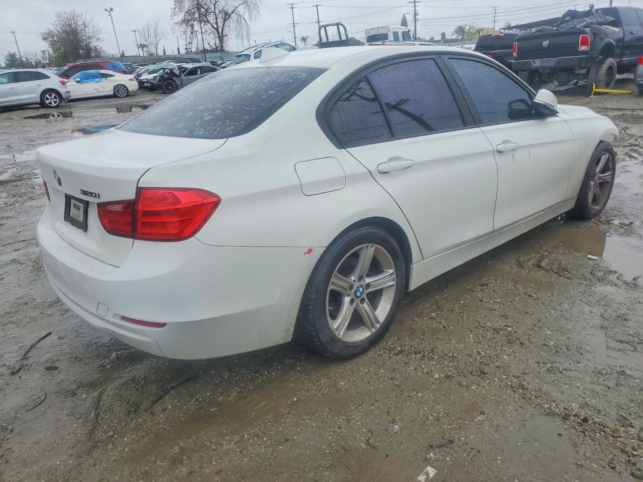 2014 BMW 320 I photo 3
