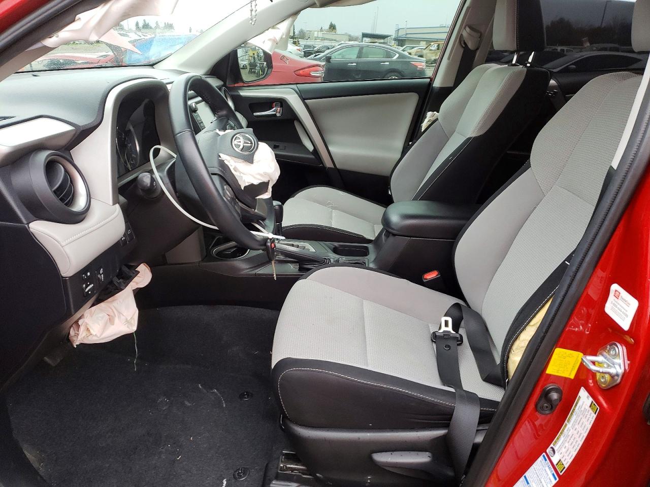 2016 TOYOTA RAV4 XLE photo 7