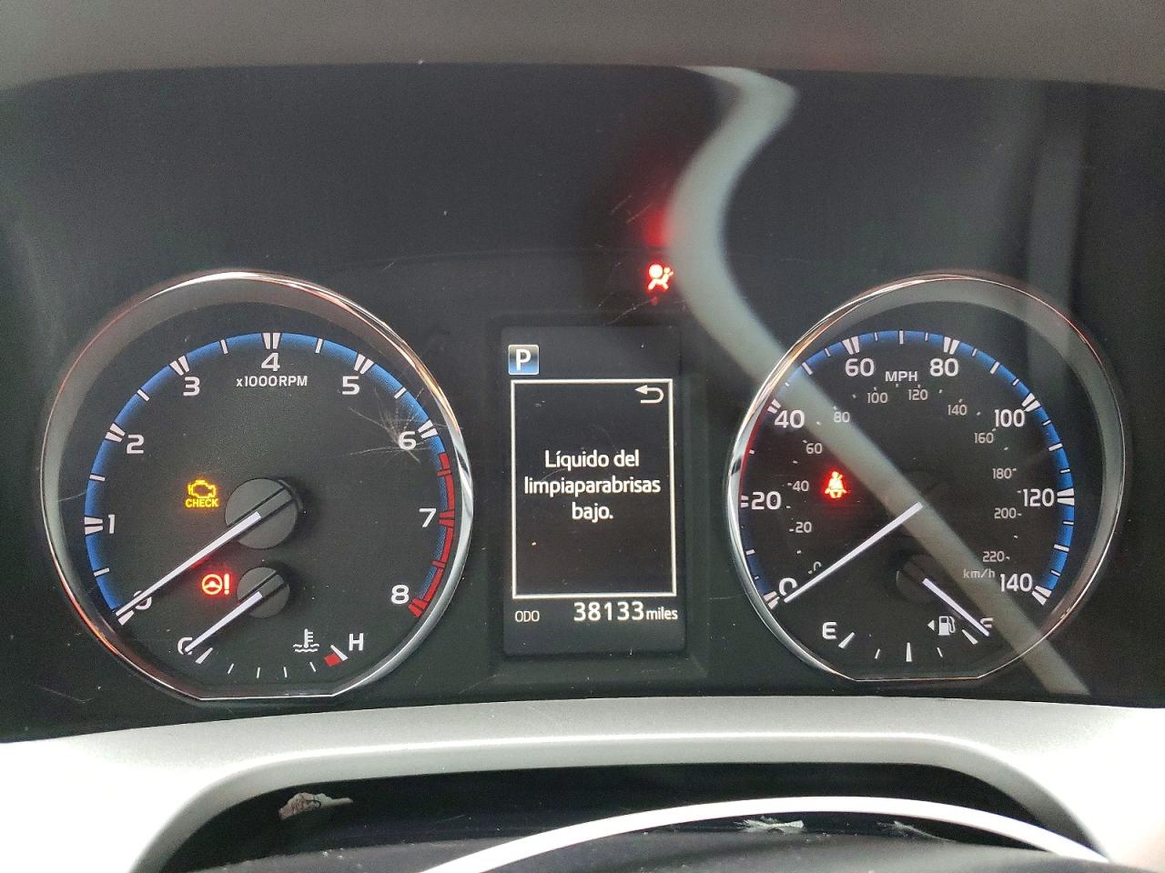 2016 TOYOTA RAV4 XLE photo 9