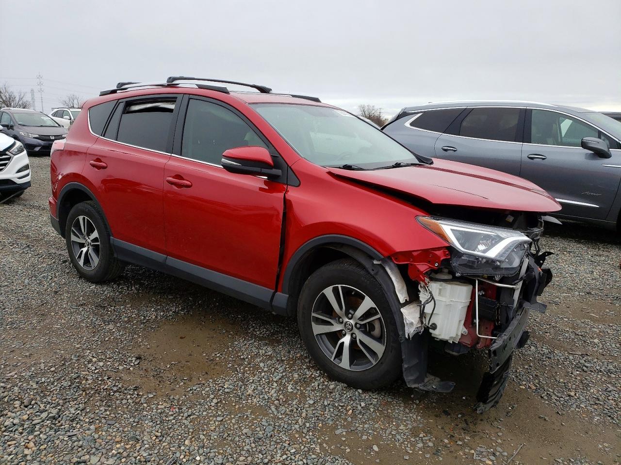 2016 TOYOTA RAV4 XLE photo 4