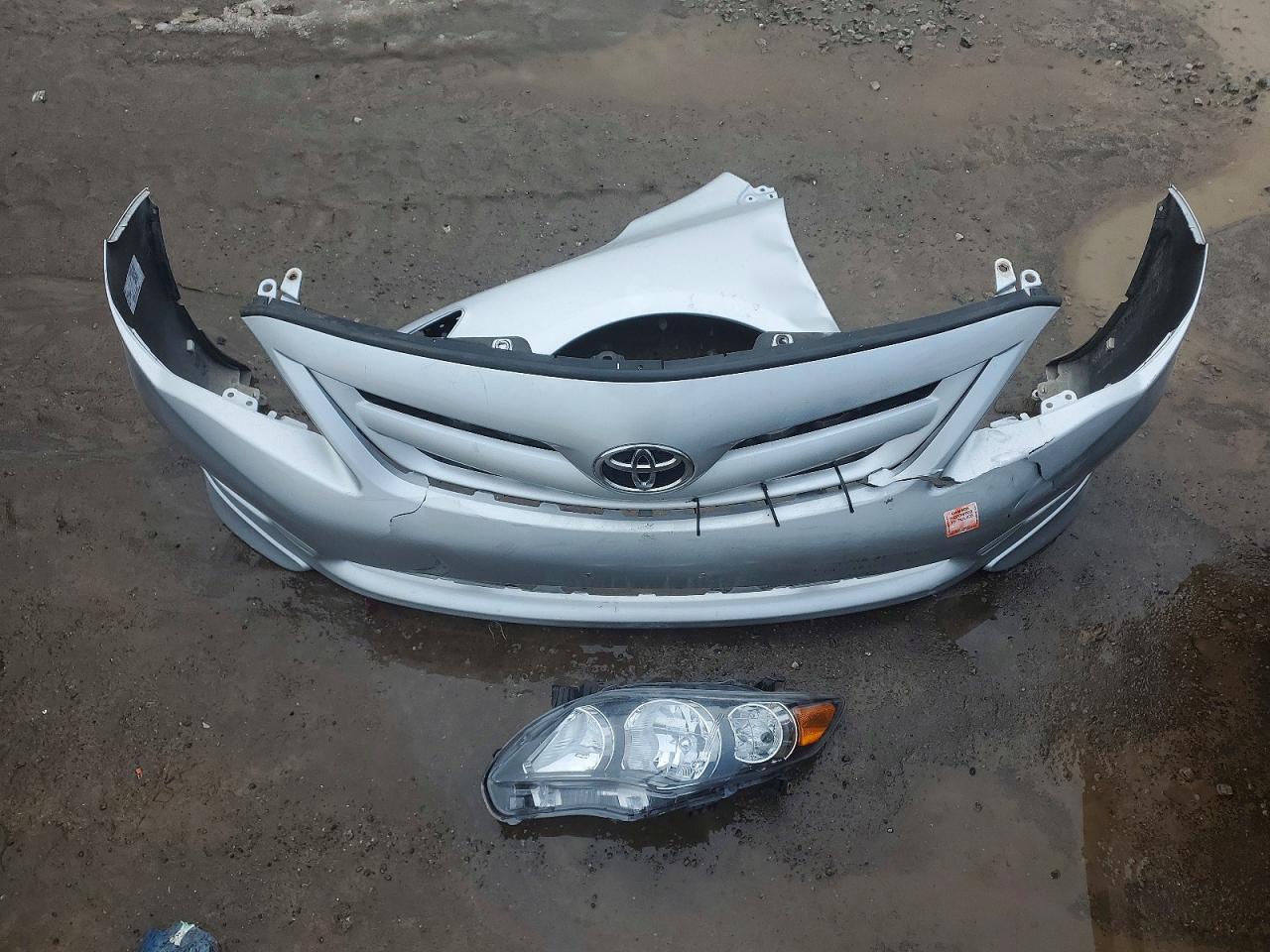 2011 TOYOTA COROLLA BASE photo 12