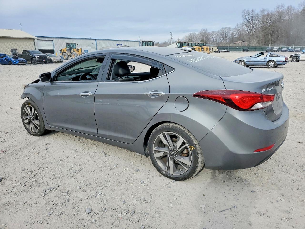 2014 HYUNDAI ELANTRA SE photo 2