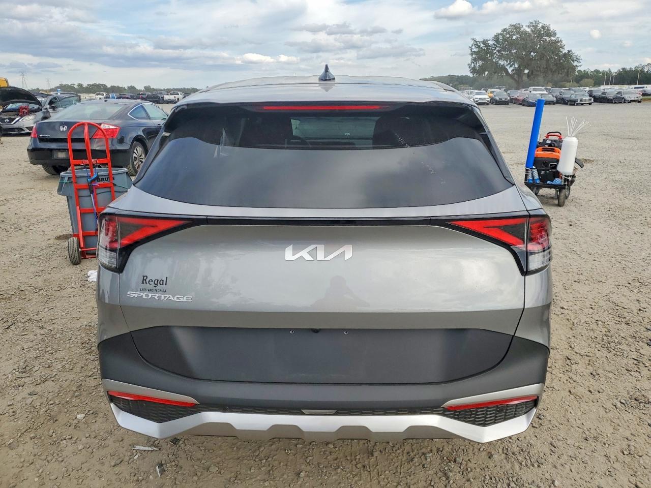 2025 KIA SPORTAGE LX photo 11