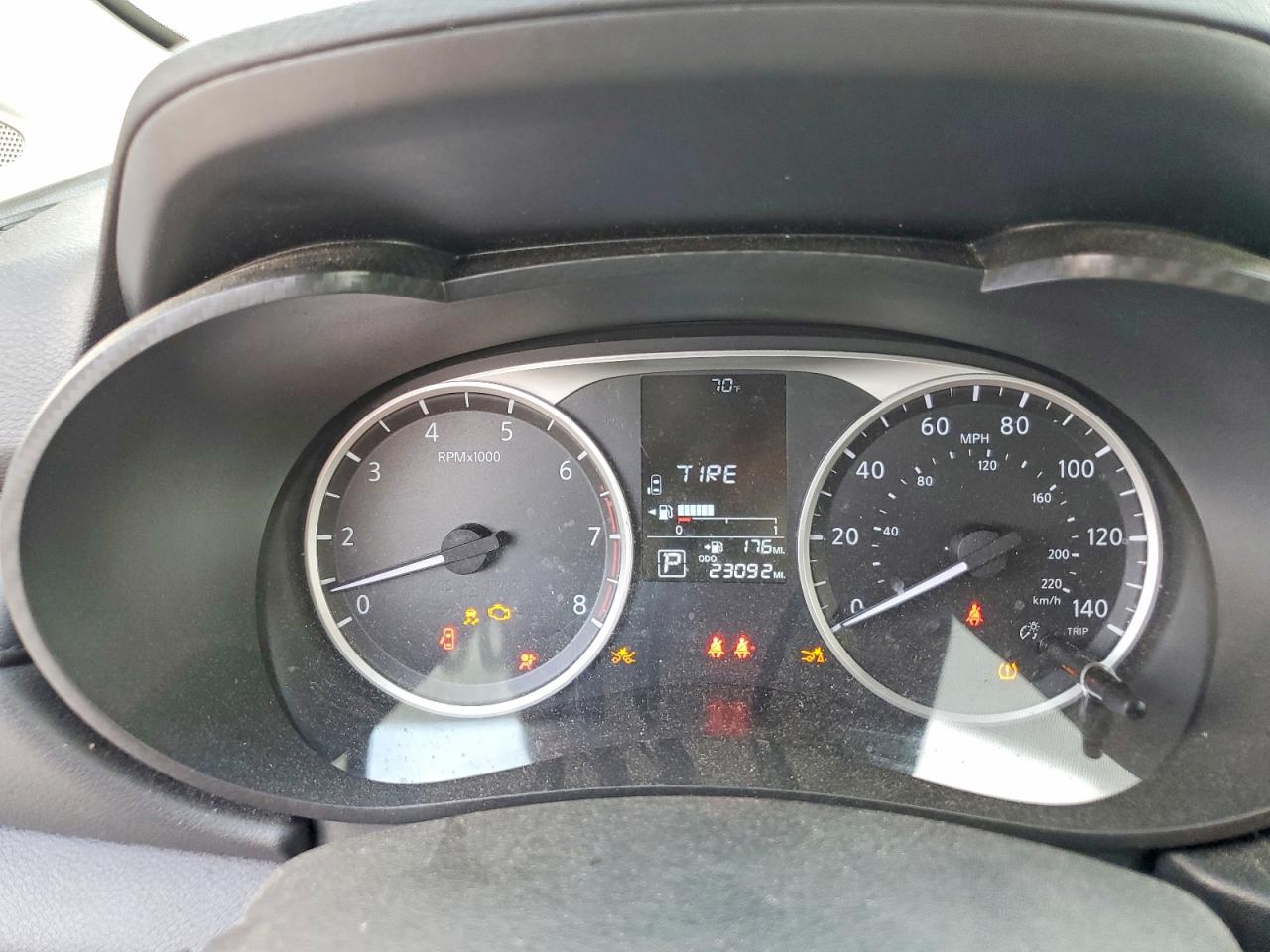 2024 NISSAN VERSA S photo 8